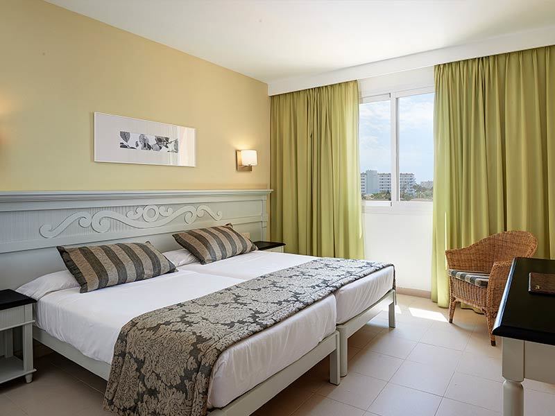 Hotel Protur Badia Park Aparthotel Са Кома Екстериор снимка